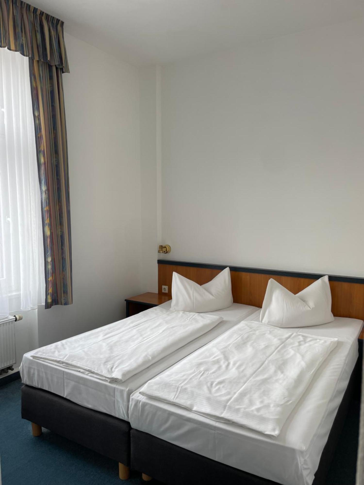 Hotel Krone Άρνσταντ Εξωτερικό φωτογραφία
